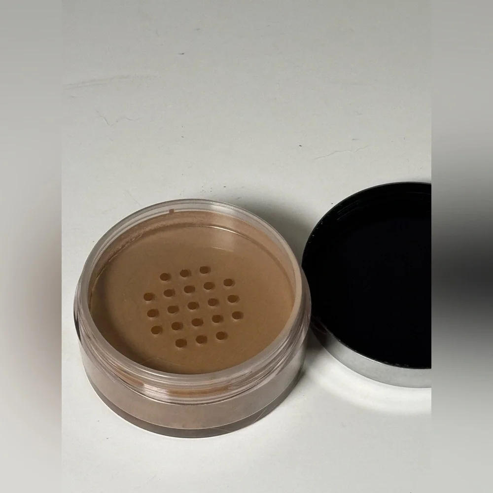 NEW Mary Kay mineral powder foundation Bronze 3 .28 oz. Makeup